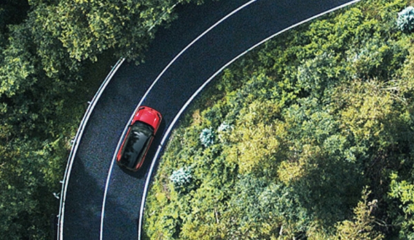 Новая Toyota RAV4: опубликованы первые тизеры