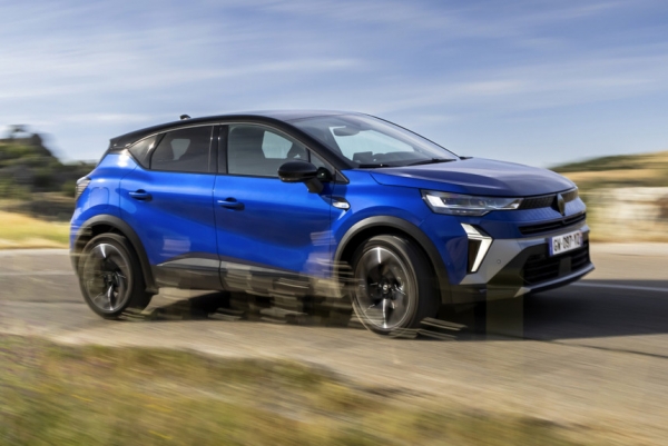 На кроссоверах Renault дебютировала новая гибридная система На кроссоверах Renault дебютировала новая гибридная система