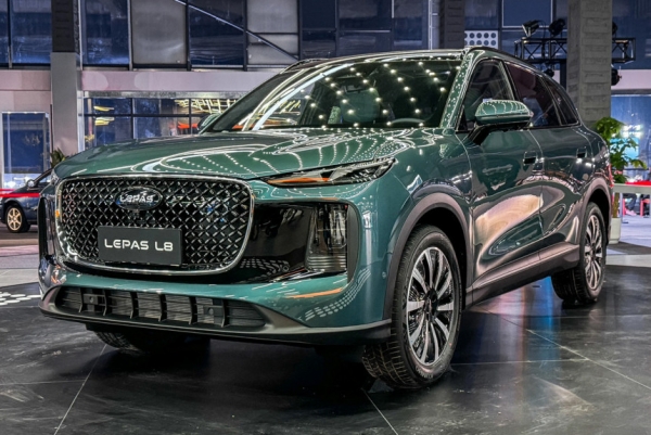 Кроссоверы Lepas L8, L6 и L4: подробности о новом бренде Chery Кроссоверы Lepas L8, L6 и L4: подробности о новом бренде Chery