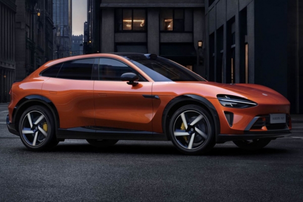 Кроссовер Xiaomi YU7: непростая премьера Кроссовер Xiaomi YU7: непростая премьера