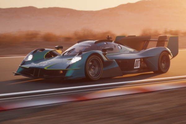 Гиперкар Aston Martin Valkyrie LM: спецверсия для трек-дней Гиперкар Aston Martin Valkyrie LM: спецверсия для трек-дней