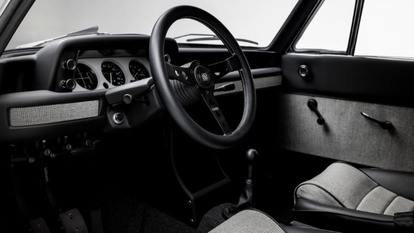 Настоящий Neue Klasse: представлен рестомод на основе BMW 2002