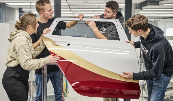 Дайджест дня: юбилейный Polo, полноприводный Grandland и другие события индустрии Дайджест дня: юбилейный Polo, полноприводный Grandland и другие события индустрии