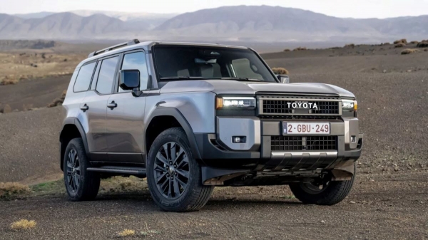 Toyota Land Cruiser для Европы: фургон и дизельный гибрид Toyota Land Cruiser для Европы: фургон и дизельный гибрид