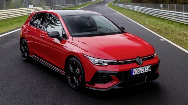 Представлен юбилейный хот-хэтч Volkswagen Golf GTI Edition 50 Представлен юбилейный хот-хэтч Volkswagen Golf GTI Edition 50