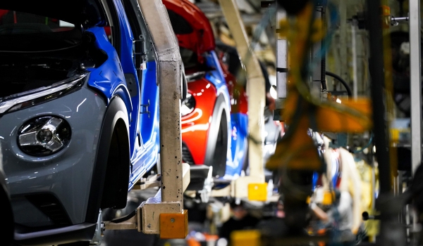 Дайджест дня: Honda в стиле Cherokee, Dongfeng Huge для России и другие события индустрии Дайджест дня: Honda в стиле Cherokee, Dongfeng Huge для России и другие события индустрии