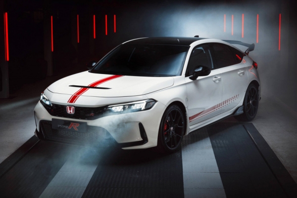 Дайджест дня: прощальный Civic Type R, юбилейный Chrysler и другие события индустрии Дайджест дня: прощальный Civic Type R, юбилейный Chrysler и другие события индустрии