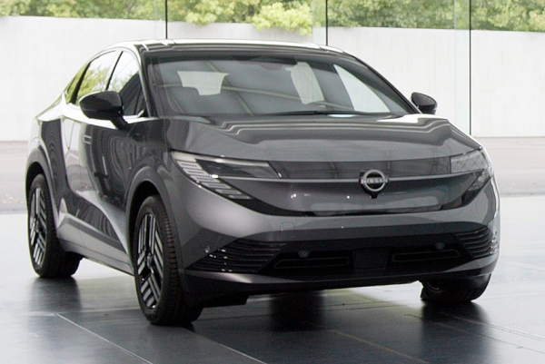 Дайджест дня: новый Nissan Leaf, отзыв 55 тысяч Kia и другие события индустрии