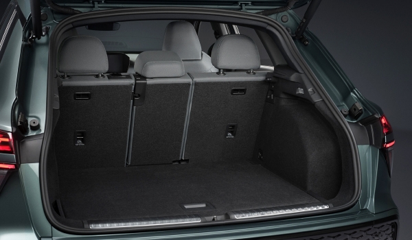 Кроссовер Audi Q3 перешел в третье поколение Кроссовер Audi Q3 перешел в третье поколение