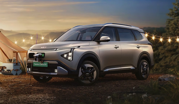 Семиместный кроссовер Kia Carens Clavis стал электромобилем Семиместный кроссовер Kia Carens Clavis стал электромобилем