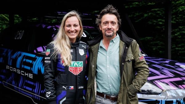 Новый Porsche Cayenne Electric показан в камуфляже Новый Porsche Cayenne Electric показан в камуфляже