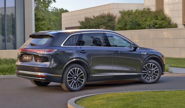 Huawei и SAIC анонсировали совместный кроссовер Shangjie H5 Huawei и SAIC анонсировали совместный кроссовер Shangjie H5