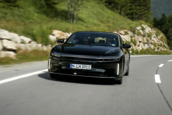 Седан Lucid Air поставил рекорд дальности хода Седан Lucid Air поставил рекорд дальности хода