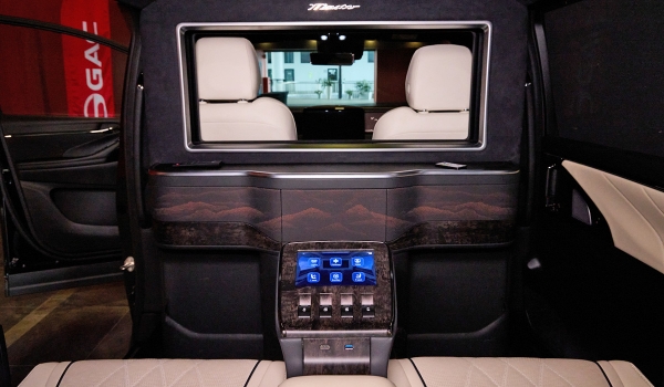 Минивэн GAC M8 Lounge в России: роскошь для четверых