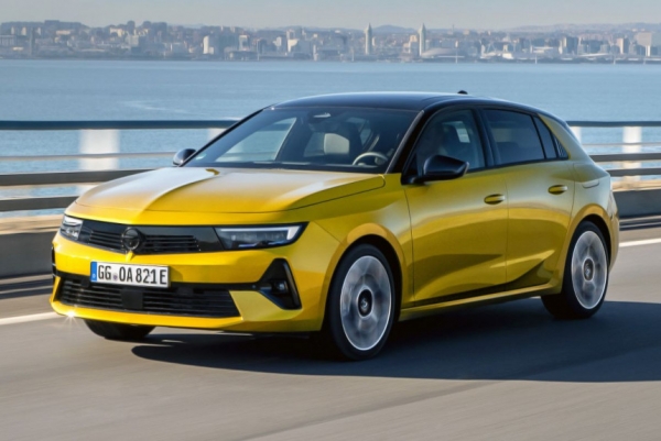 Гибридный Opel Astra променял «автомат» на «робот» и стал мощнее Гибридный Opel Astra променял «автомат» на «робот» и стал мощнее