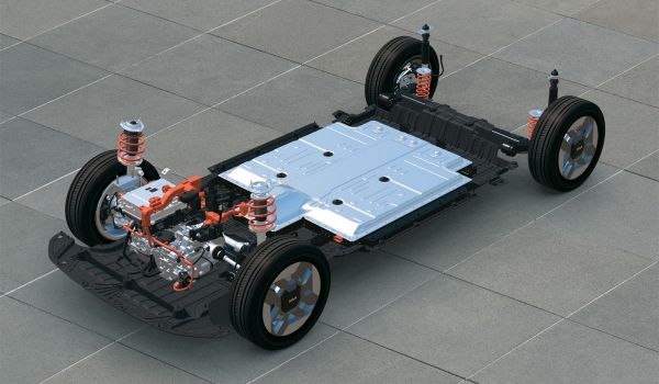 Семиместный кроссовер Kia Carens Clavis стал электромобилем Семиместный кроссовер Kia Carens Clavis стал электромобилем