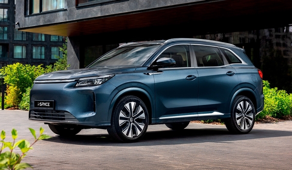 Представлен обновленный кроссовер Evolute i-Space Представлен обновленный кроссовер Evolute i-Space