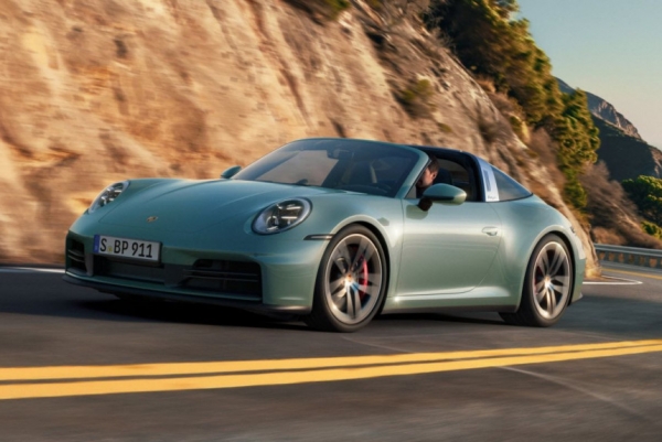 Porsche 911 Carrera 4S: возвращение после обновления Porsche 911 Carrera 4S: возвращение после обновления