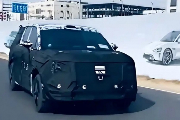 В Китае на тесты вышел большой кроссовер Xiaomi