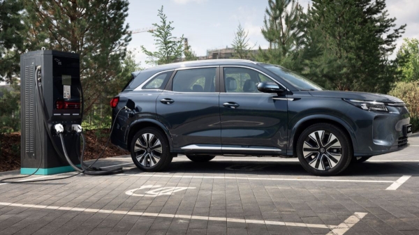 Представлен обновленный кроссовер Evolute i-Space Представлен обновленный кроссовер Evolute i-Space