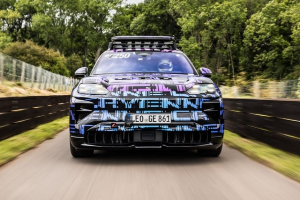 Новый Porsche Cayenne Electric показан в камуфляже Новый Porsche Cayenne Electric показан в камуфляже