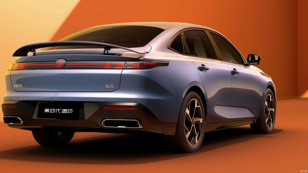 В Китае дебютировал обновленный седан Changan Lamore/Eado