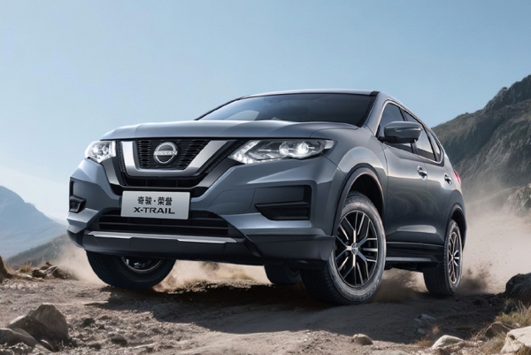 Nissan X-Trail прошлого поколения опять обновлен Nissan X-Trail прошлого поколения опять обновлен