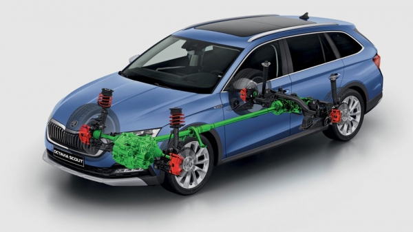 Выбираем из седана Hyundai Elantra и лифтбека Skoda Octavia