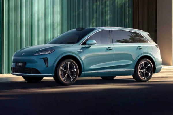 Huawei и SAIC полностью рассекретили кроссовер Shangjie H5 Huawei и SAIC полностью рассекретили кроссовер Shangjie H5