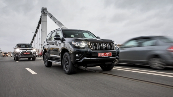 Обгоняем Pajero Sport на рамнике Toyota Land Cruiser Prado Обгоняем Pajero Sport на рамнике Toyota Land Cruiser Prado