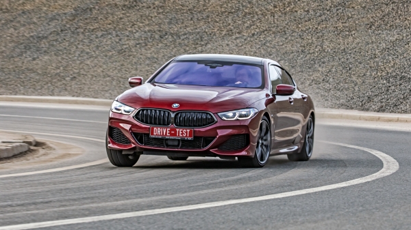 Соотносим BMW 840i Gran Coupe с хэтчем Porsche Panamera 4 Соотносим BMW 840i Gran Coupe с хэтчем Porsche Panamera 4