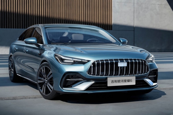 На подходе дуэт седанов Geely Emgrand и Galaxy Starshine 6