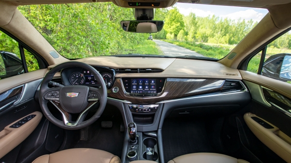 Оцениваем Hyundai Palisade с уровня кроссовера Cadillac XT6