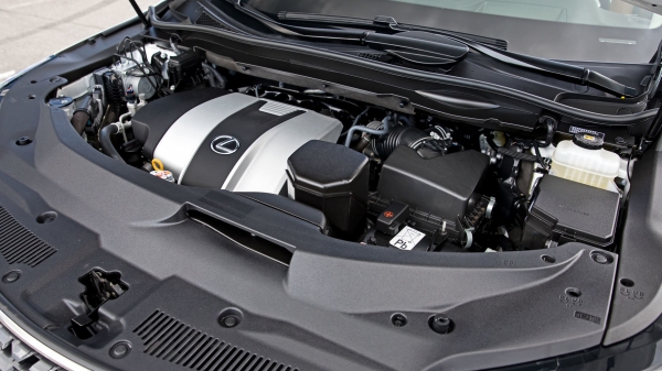 Сличаем семиместность гигантов Lexus RX 350L и Volvo XC90 Сличаем семиместность гигантов Lexus RX 350L и Volvo XC90