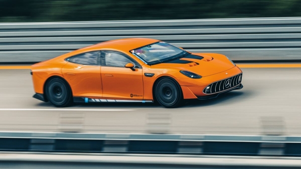 Электромобиль AMG GT XX стал марафонцем-рекордсменом Электромобиль AMG GT XX стал марафонцем-рекордсменом