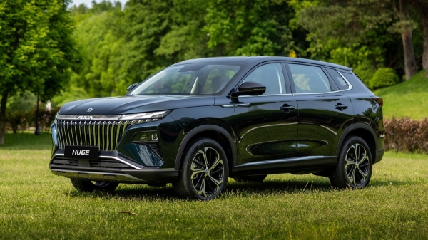 Кроссовер Dongfeng Huge вышел на российский рынок