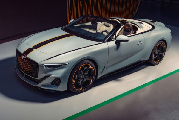 Первый товарный Bentley Mulliner Batur Convertible удивил салоном Первый товарный Bentley Mulliner Batur Convertible удивил салоном