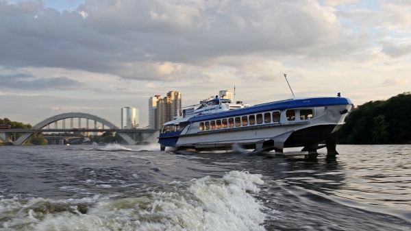 Ныряем в&nbsp;прошлое с&nbsp;проходимцами Lada 4x4 и&nbsp;УАЗ Хантер