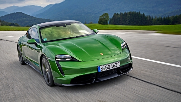 Разряжаем 800-вольтовые седаны Porsche Taycan Разряжаем 800-вольтовые седаны Porsche Taycan