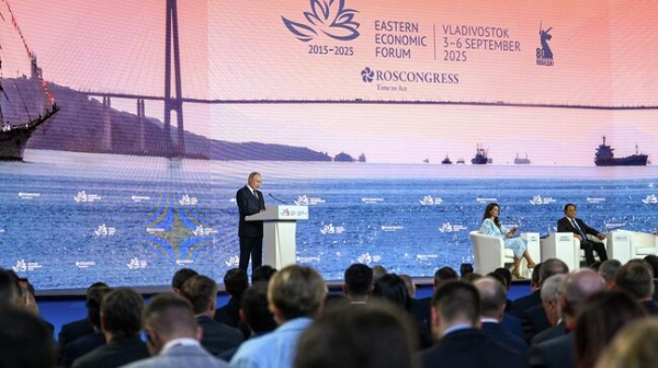 Пленарное заседание ВЭФ с участием Владимира Путина. Онлайн-репортаж Пленарное заседание ВЭФ с участием Владимира Путина. Онлайн-репортаж