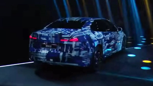 Серийный седан BMW i3 Neue Klasse показан в камуфляже Серийный седан BMW i3 Neue Klasse показан в камуфляже