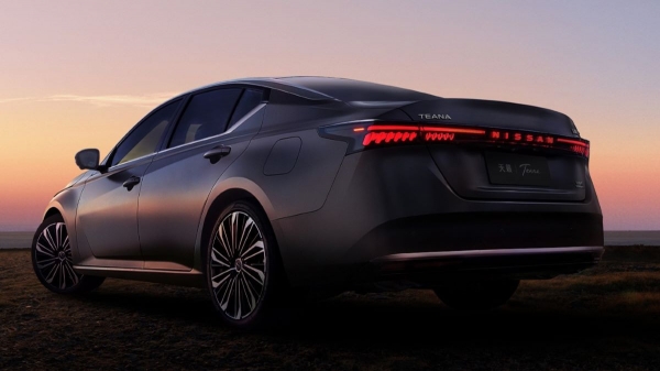 Новый седан Nissan Teana: официальные фотографии