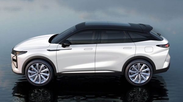 Обновленный Exeed RX: больше гибридных версий Обновленный Exeed RX: больше гибридных версий