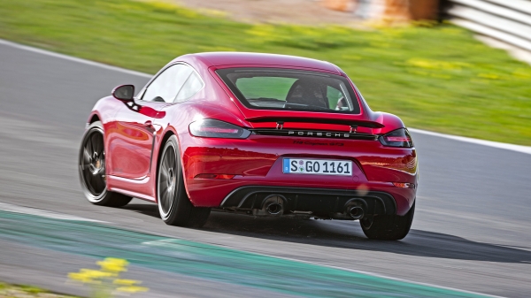 Возвращаем недостающие цилиндры Porsche&nbsp;718 GTS 4.0