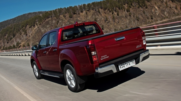 Не даём скучать обновлённому пикапу Isuzu D-Max c мотором 3.0 Не даём скучать обновлённому пикапу Isuzu D-Max c мотором 3.0