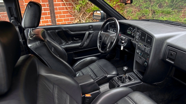 Врываемся в прошлое на классических Фольксвагенах Врываемся в прошлое на классических Фольксвагенах