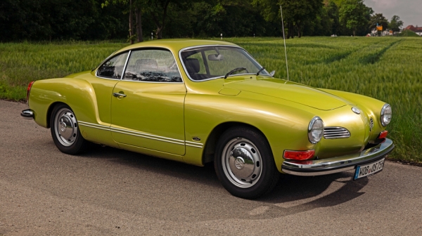 Врываемся в прошлое на классических Фольксвагенах Врываемся в прошлое на классических Фольксвагенах