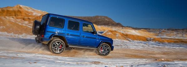 Сравниваем Mercedes-AMG G 63 и Range Rover Sport SVR Сравниваем Mercedes-AMG G 63 и Range Rover Sport SVR