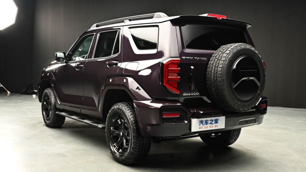 Внедорожник Tank 400: обновление и топ-версия Hi4-Z