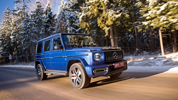 Сравниваем Mercedes-AMG G 63 и Range Rover Sport SVR Сравниваем Mercedes-AMG G 63 и Range Rover Sport SVR